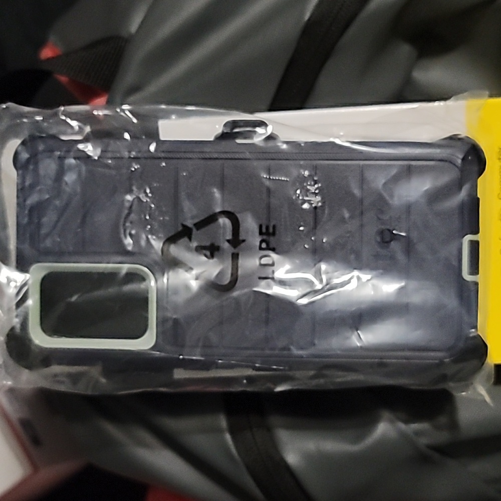 OtterBox Defender Screenless Series Galaxy Note 20 - Picture 4 of 8